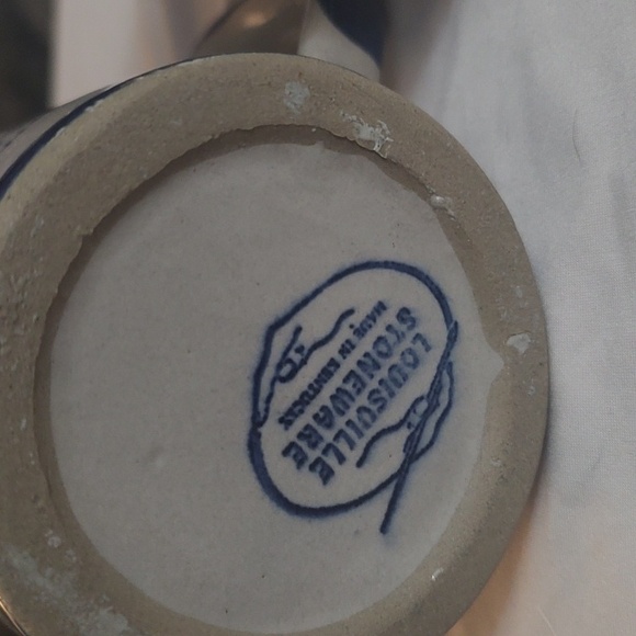 Louisville Stoneware Mug Lot - Picture 4 of 11